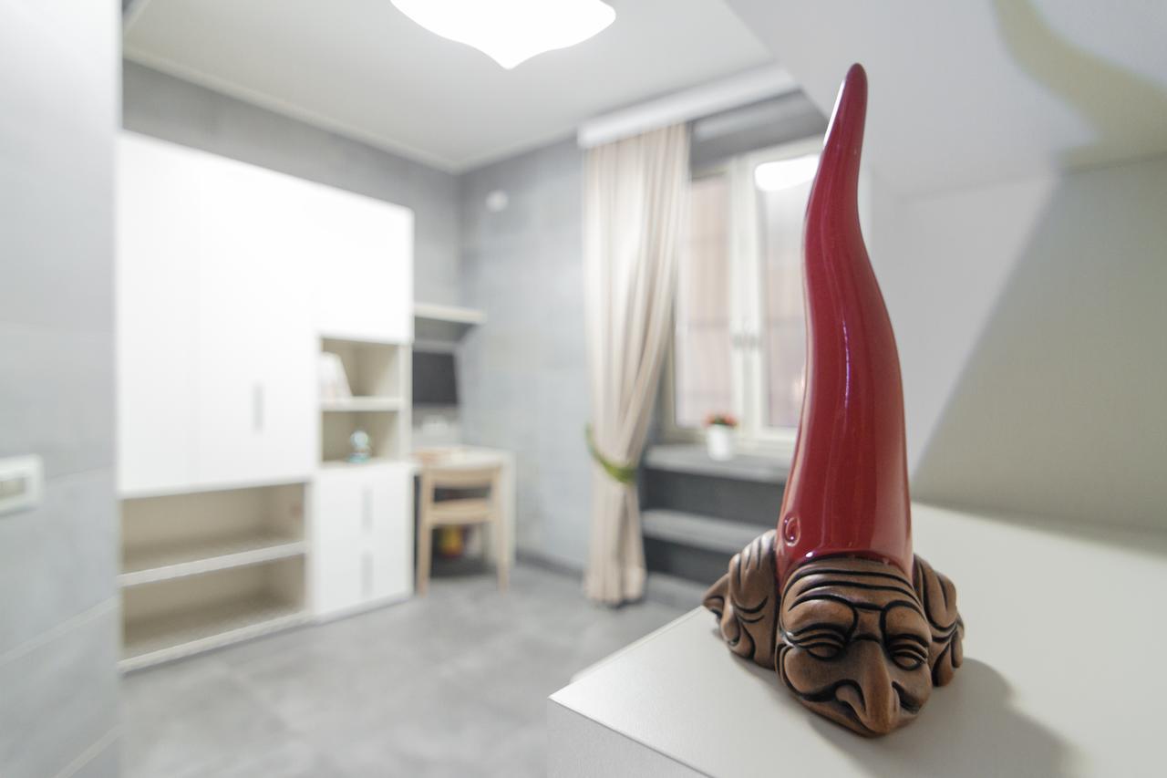 Апартаменты Relais Nevel Ai Decumani Неаполь Экстерьер фото